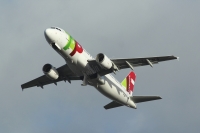 TAP A320 CS-TMW
