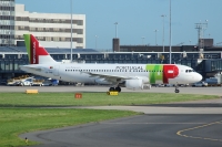 TAP A320 CS-TNS