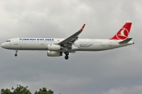 Turkish Airlines A321 TC-JSG