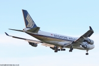 Singapore Airlines 747 9V-SFQ