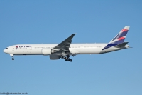 Latam 777 PT-MUI