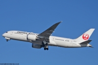 Japan Airlines 787 JA841J