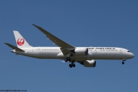 Japan Airlines 787 JA868J