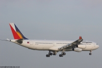 Philippine Airlines A340 RP-C3435