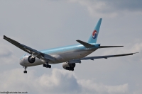 Korean Air 777 HL7203