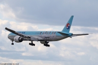 Korean Air 777 HL8010