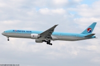 Korean Air 777 HL8011