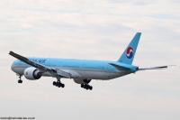 Korean Air 777 HL8011