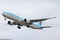 Korean Air 777 HL8042