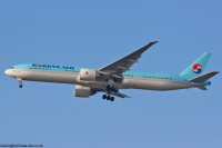 Korean Air 777 HL8274