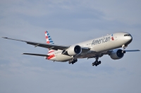 American Airlines 777 N722AN