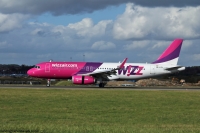 Wizz Air A320 HA-LYN