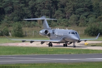 EFS European Flight Service Challenger 350 SE-RNR