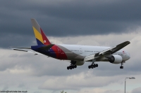 Asiana Airlines 777 HL7732