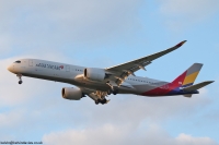 Asiana A350 HL8078