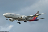 Asiana Airlines 777 HL8284