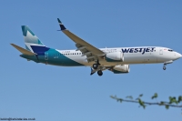 WestJet 737 C-FNWD