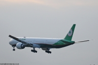 EVA Air 777 B-16725