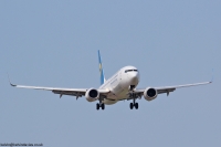 Ukraine International 737 UR-PSC