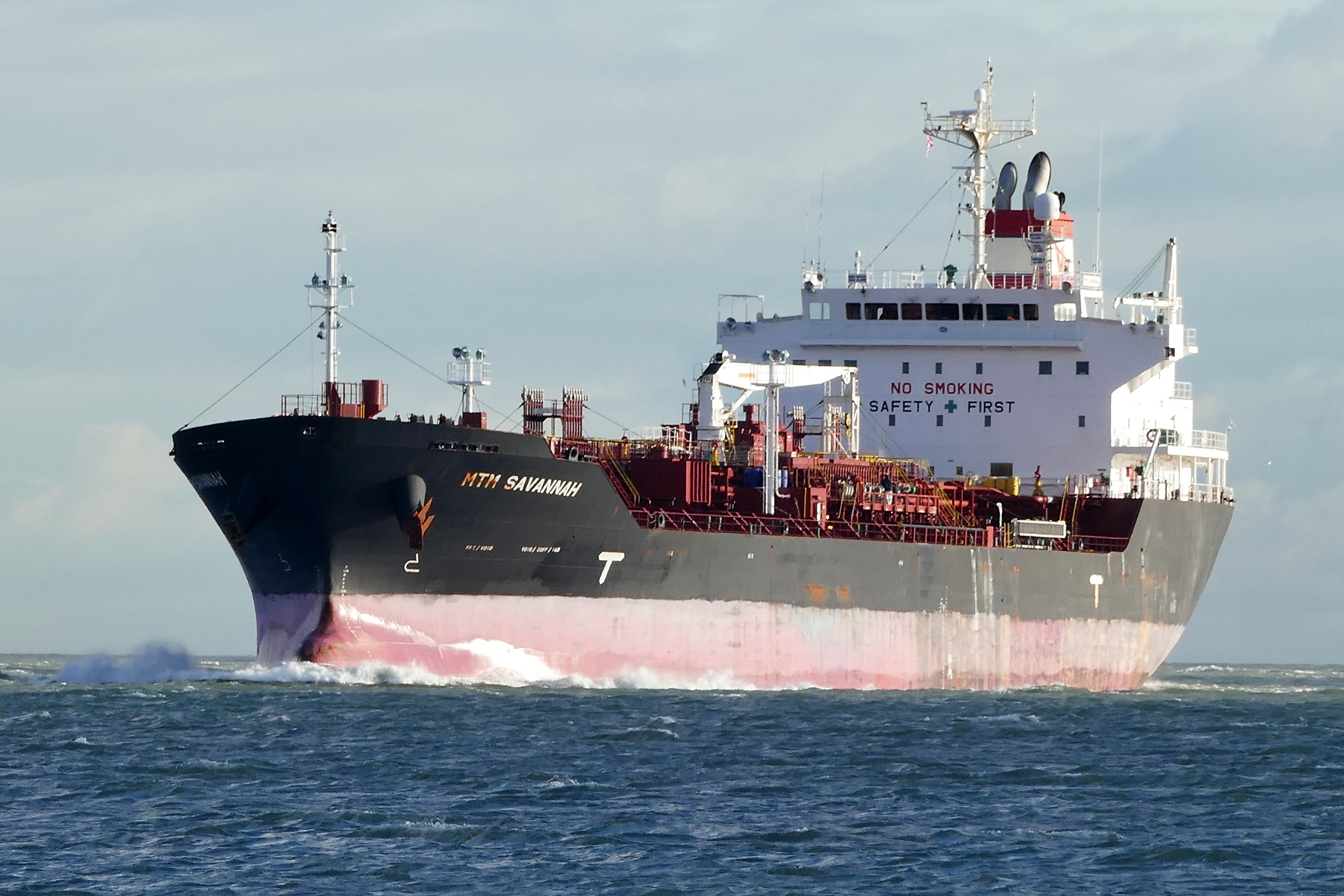 Ship Photos, Container ships, tankers, cruise ships, bulkers, tugs etc